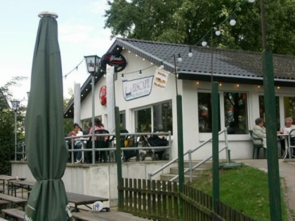 照片: http://hitdorfer-biergarten.de/